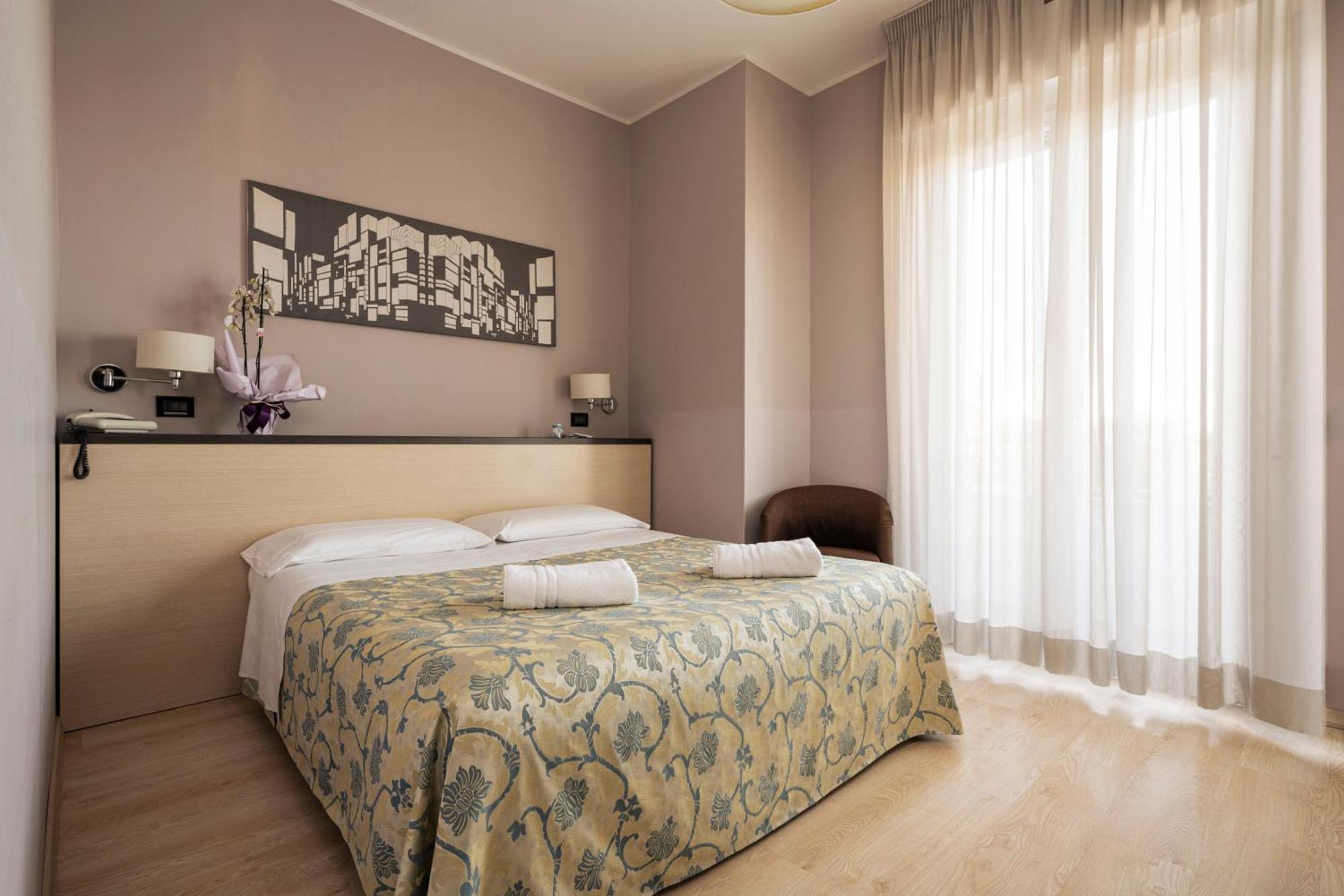 Hotel Mondial Порто-Реканати Экстерьер фото