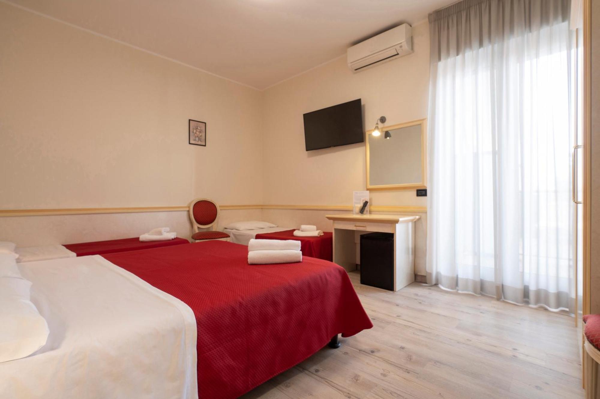 Hotel Mondial Порто-Реканати Экстерьер фото