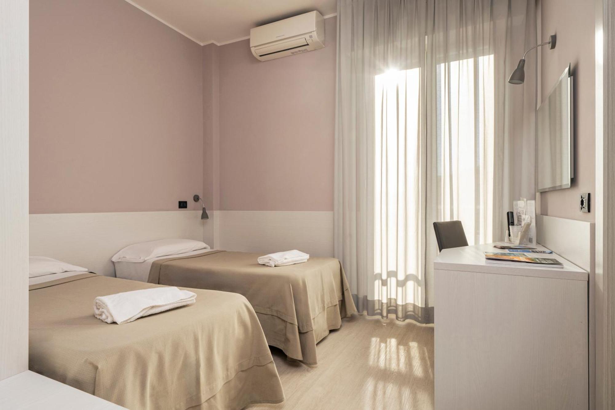 Hotel Mondial Порто-Реканати Экстерьер фото