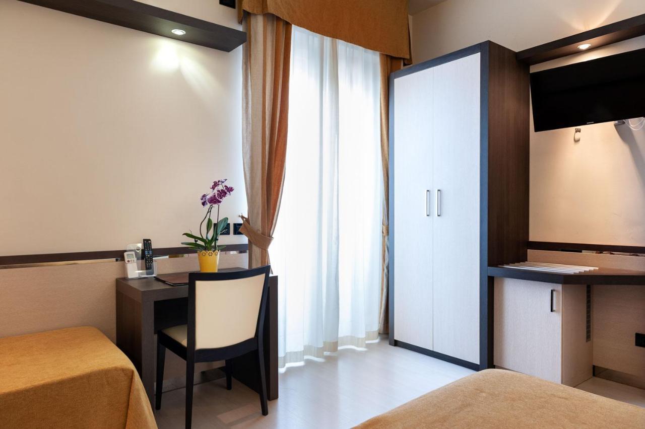 Hotel Mondial Порто-Реканати Экстерьер фото